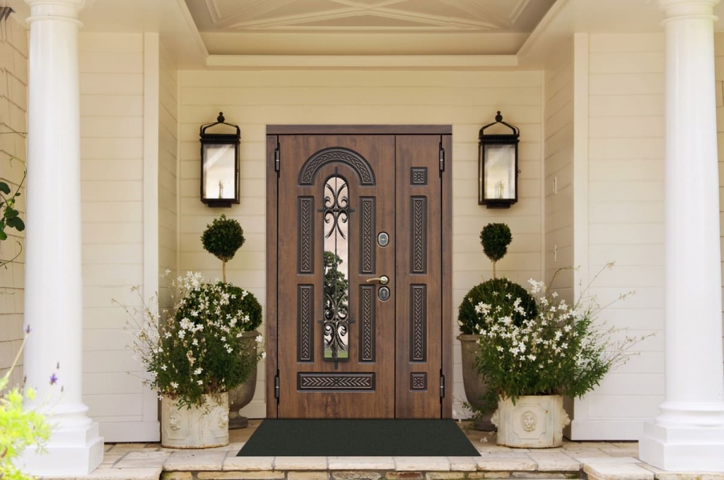 Двери межкомнатные в загородном доме фото